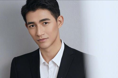 在老婆孕期出轨,曾与张天爱同居6年,李子峰终于藏不住了!