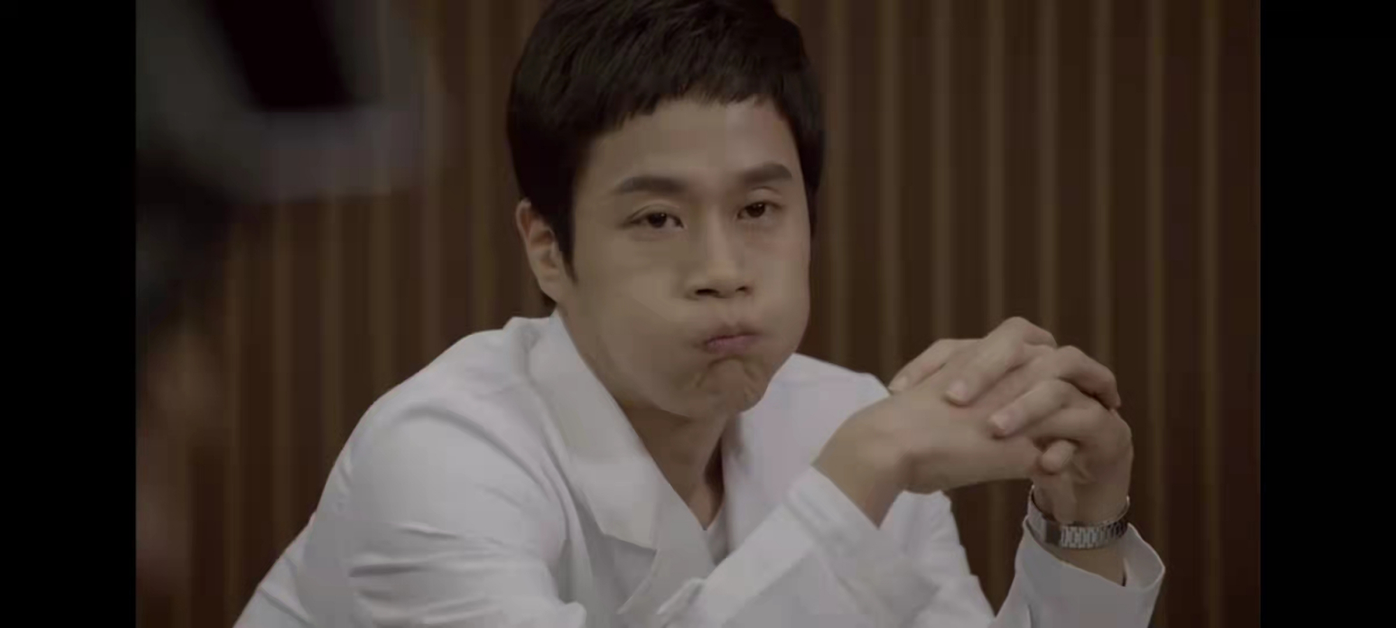 垃圾哥:请回答系列里的宝藏男孩