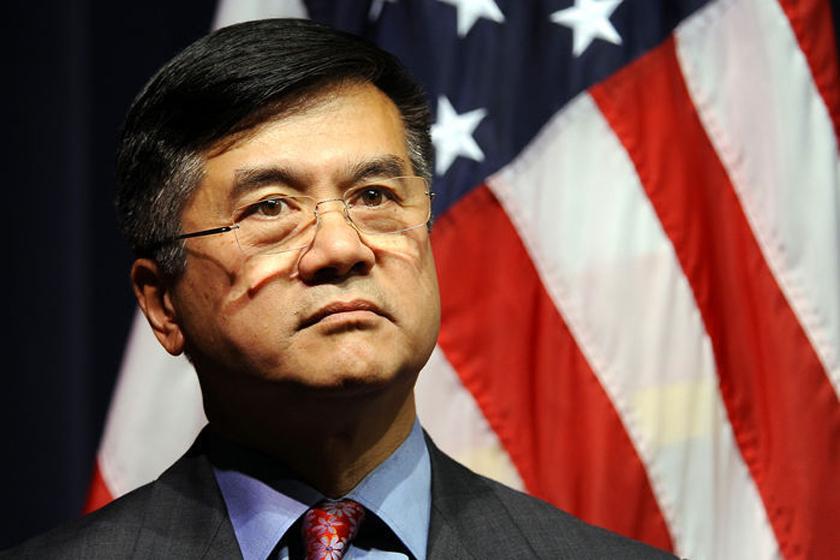 回顾美籍华裔州长骆家辉在任时打压中企卸任后来中国捞金