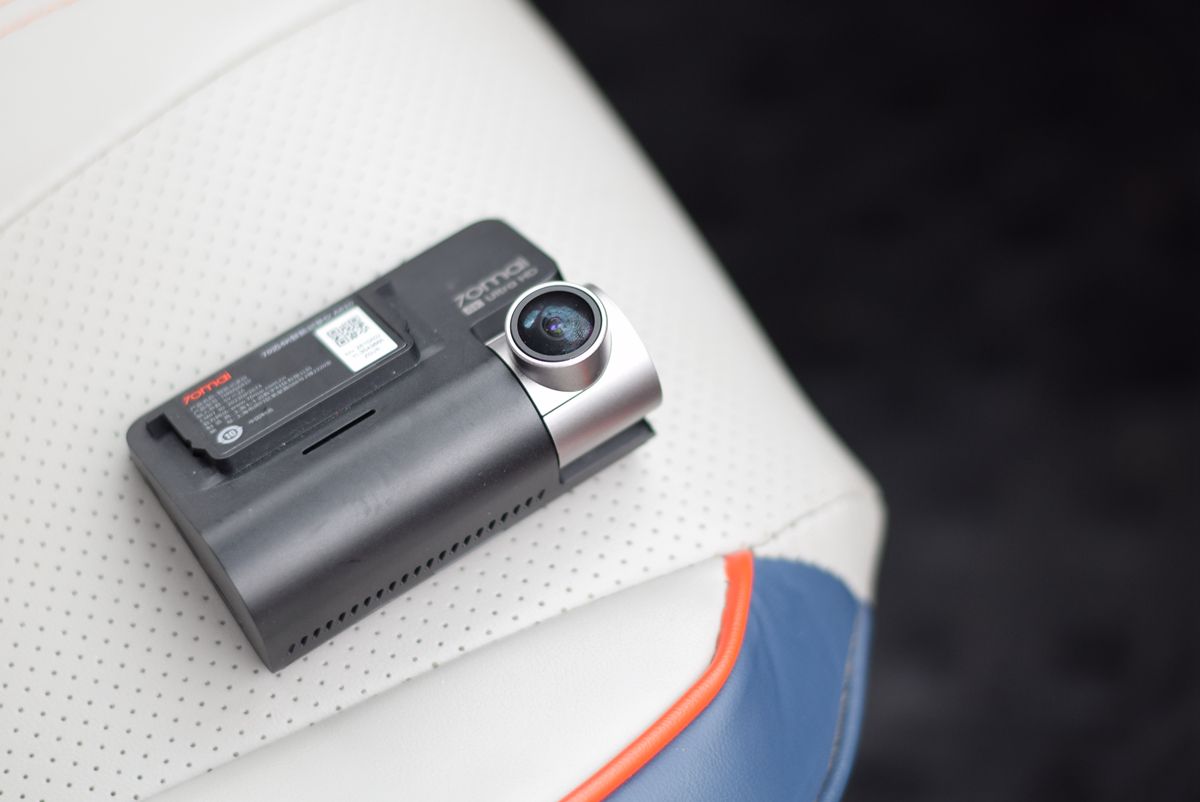 70迈智能行车记录仪 a810:全面升级,超越想象的清晰画面