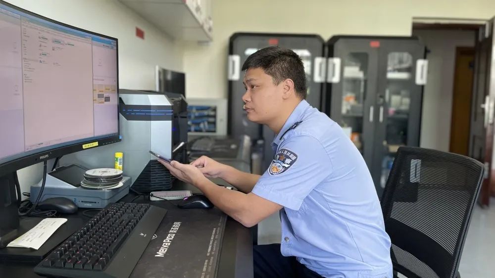 海南省公安机关最美警察网络侦查的一把尖刀史金成