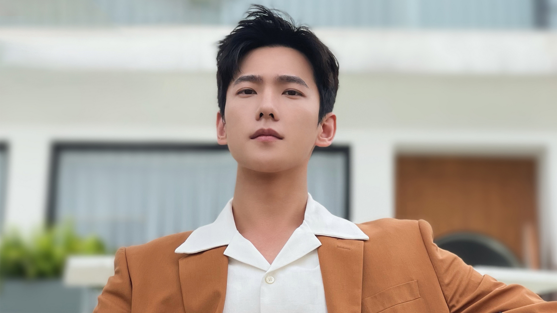 一,影视剧《观鹤笔记》主演暂定鞠婧祎,李昀锐,龚俊,周雨彤主演《从