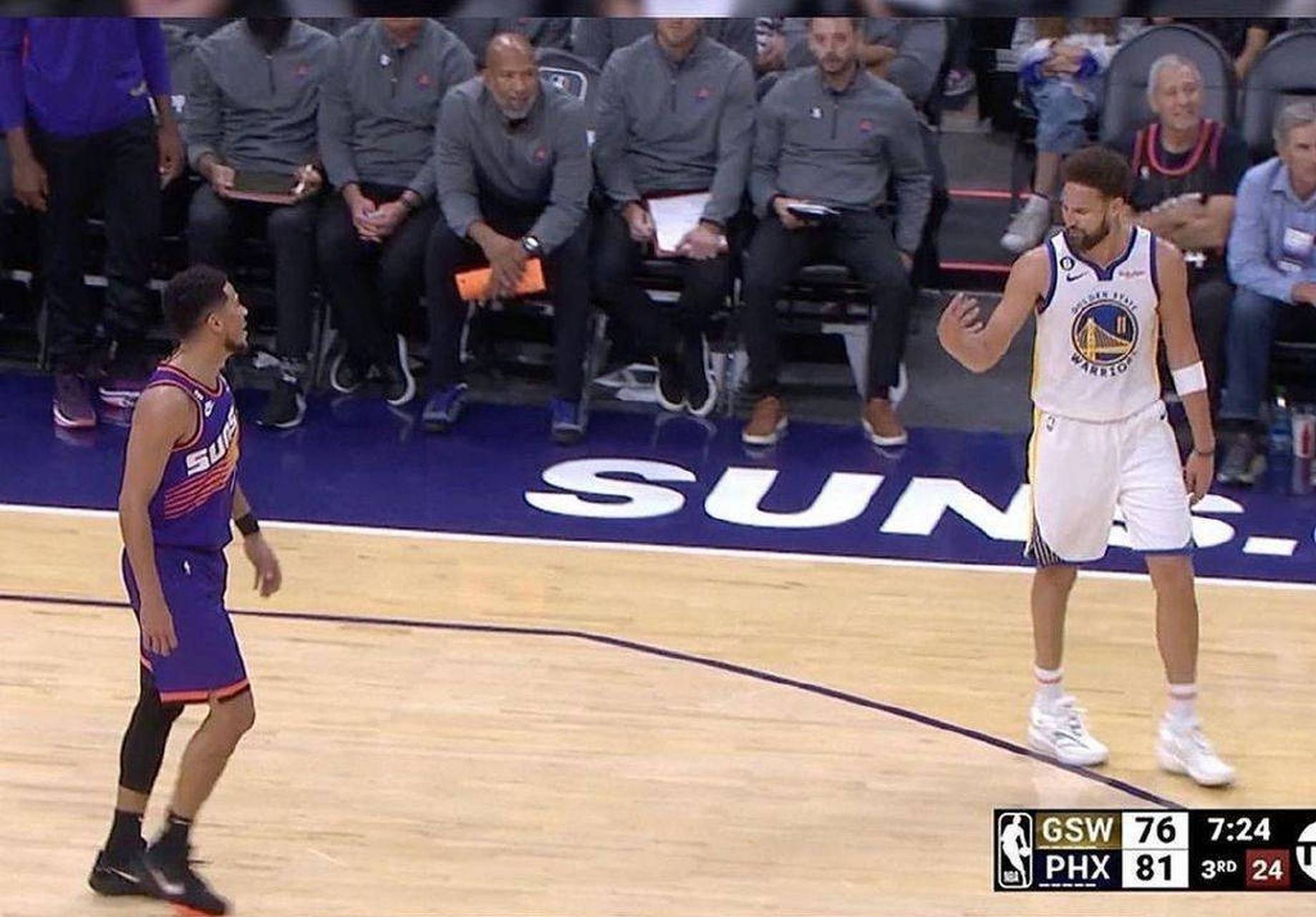 布克质问乔治挑事 乔治对线:他的问题真的很垃圾   北京时间8月9日