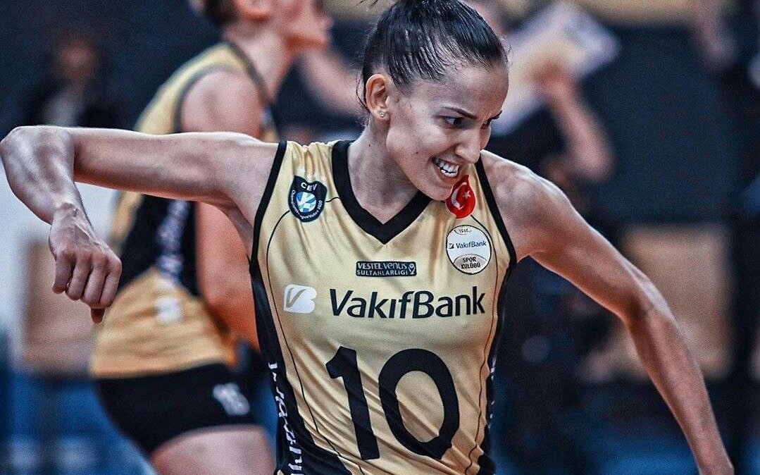 中国女排全新首发浮出水面,蔡斌或造国产版加比,王媛媛位置不稳