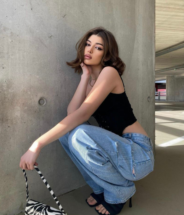 ins博主gorden valerie的甜酷风穿搭 甜而不腻的辣妹风格