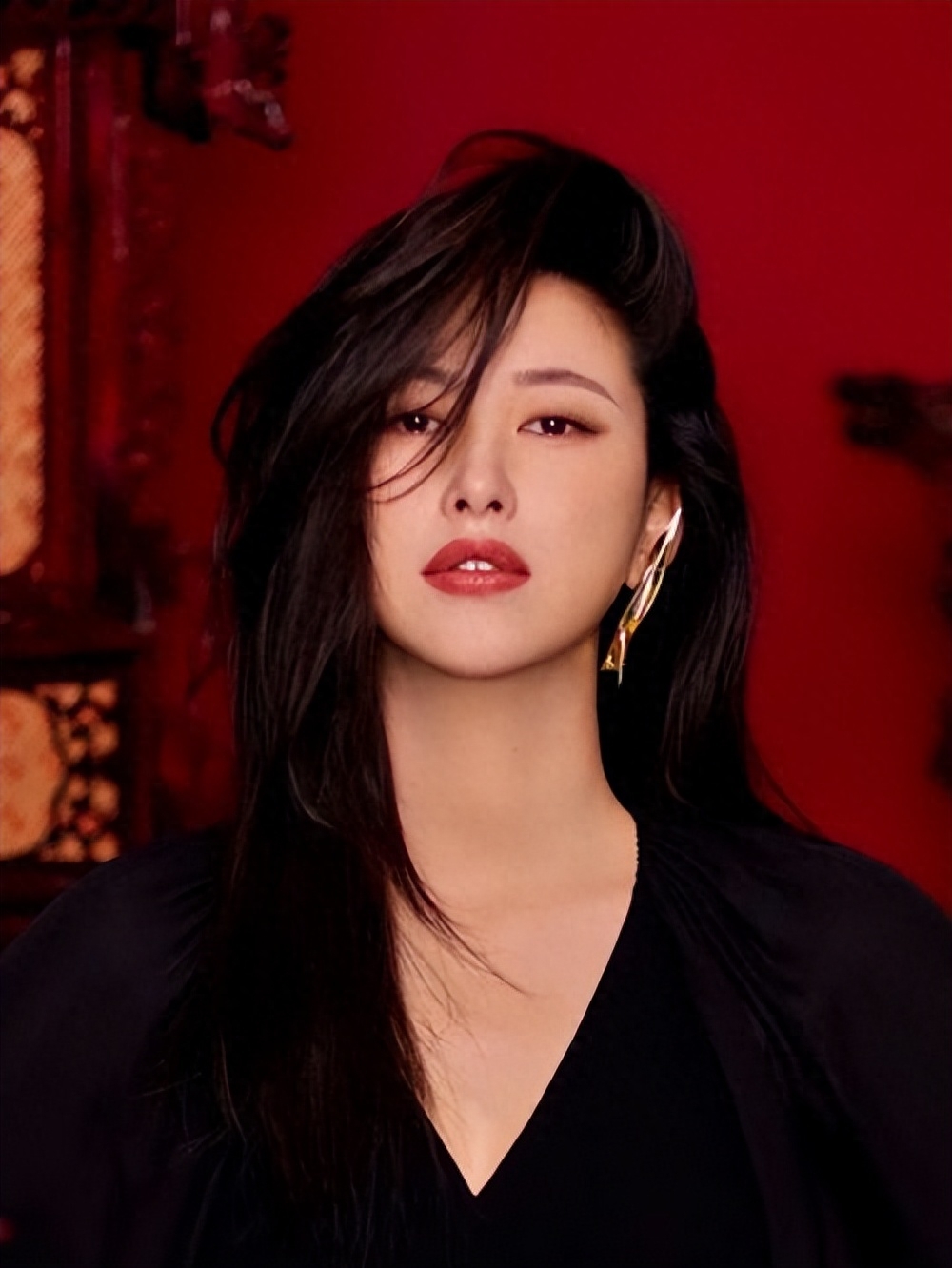 回顾朱珠:4段感情,前任个个是"人物",37岁选择了嫁给普通人