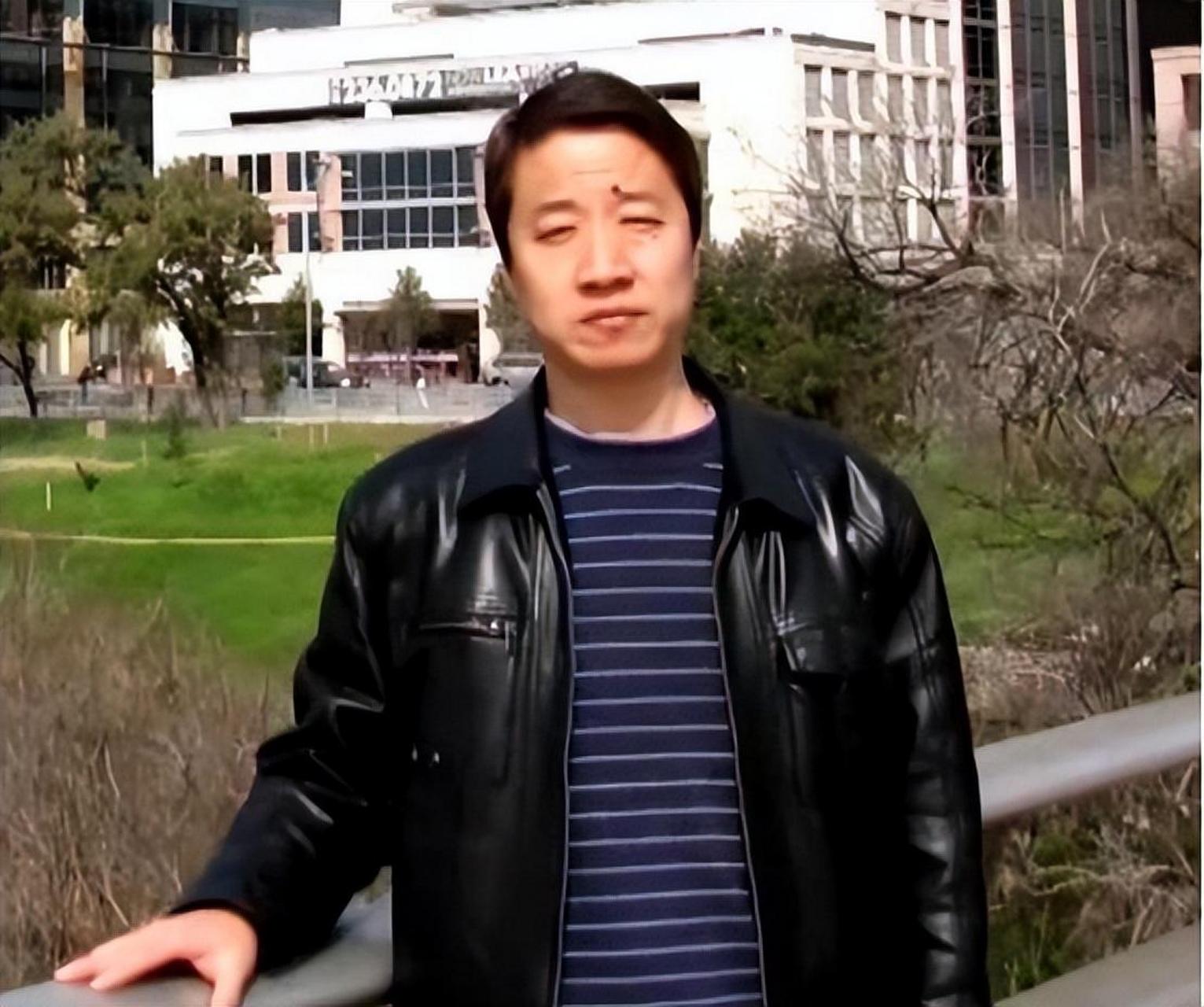 同时美国派出多名间谍,对张建革进行"策反"工作.