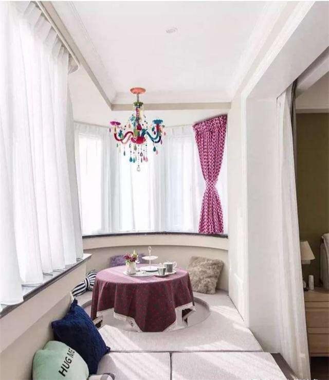阳台改造成卧室,危险性系数你考虑过吗?这样装美观又实用
