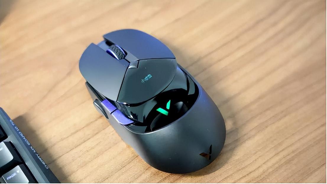 设计和手感并重的国产鼠标 雷柏vt 960pro升级款这设计输出我喜欢