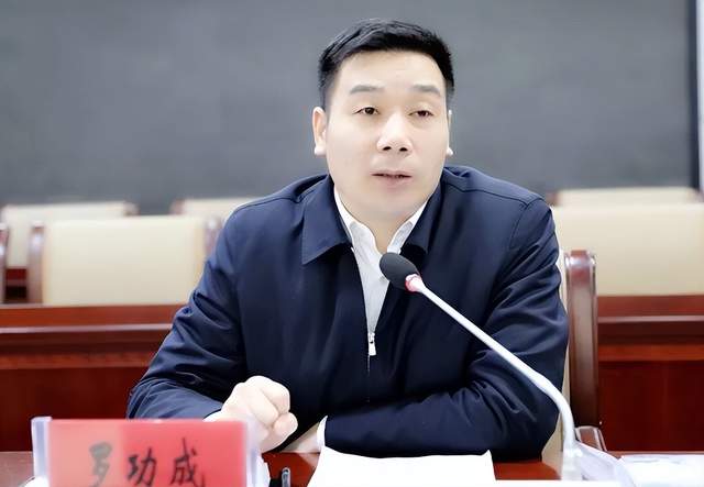 罗功成任江西樟树市委副书记,提名市长候选人