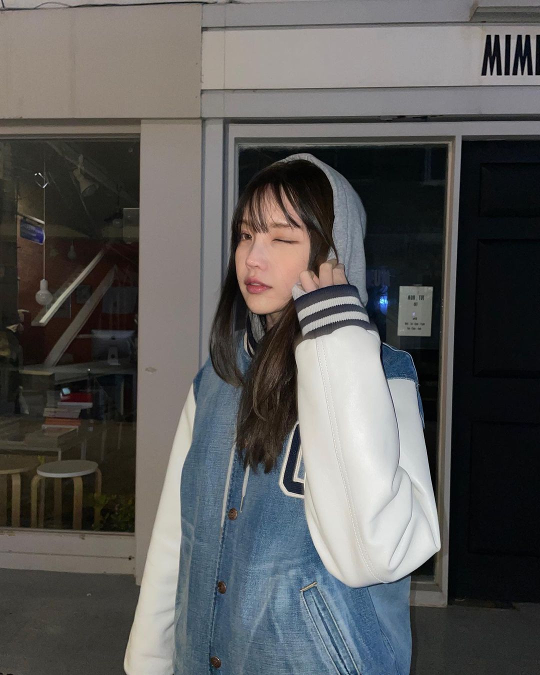 跟朴敏英传恋情也不认!朴叙俊首位默认女友歌手xooos,来头可不小