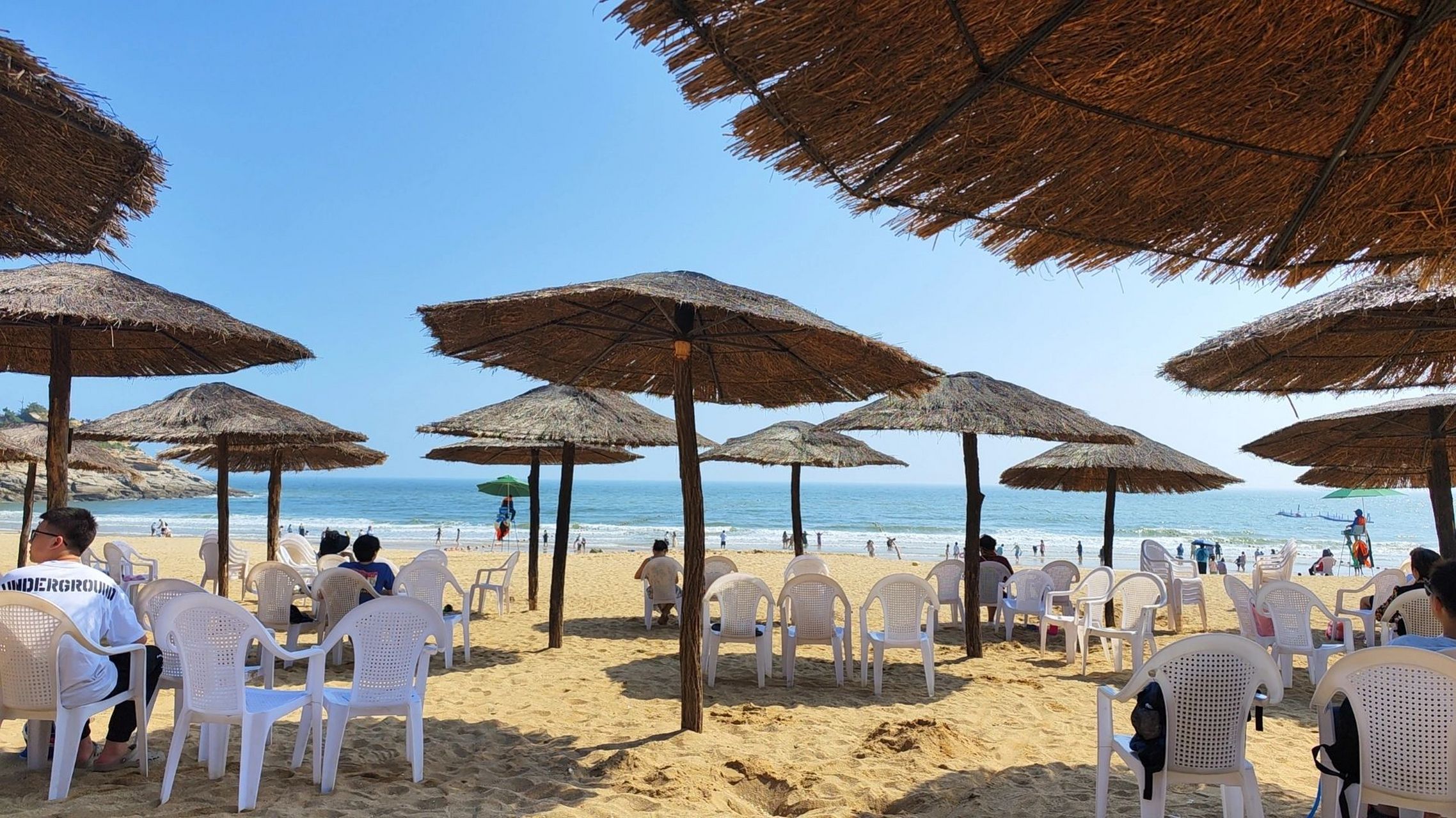 连云港连岛少排队攻略 最近来连岛旅游的朋友真的很多,在遇到大客流时