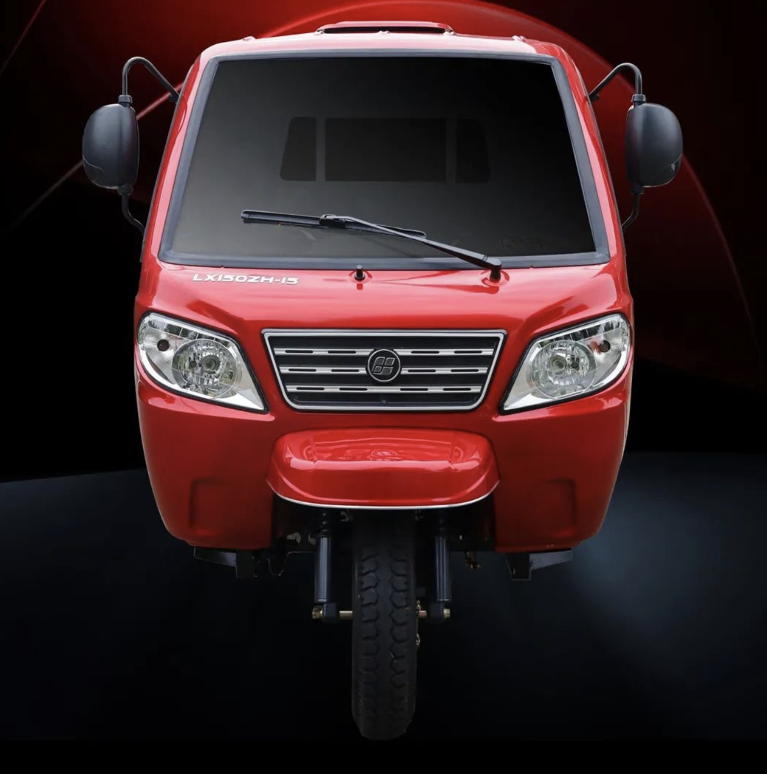 隆鑫s5三轮摩托车测评:搭载260cc双缸发动机,4.5个油,还带空调