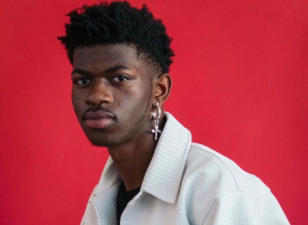 男星利尔成功怀孕,大肚便便拍摄孕肚照,开心宣布宝宝9月出生