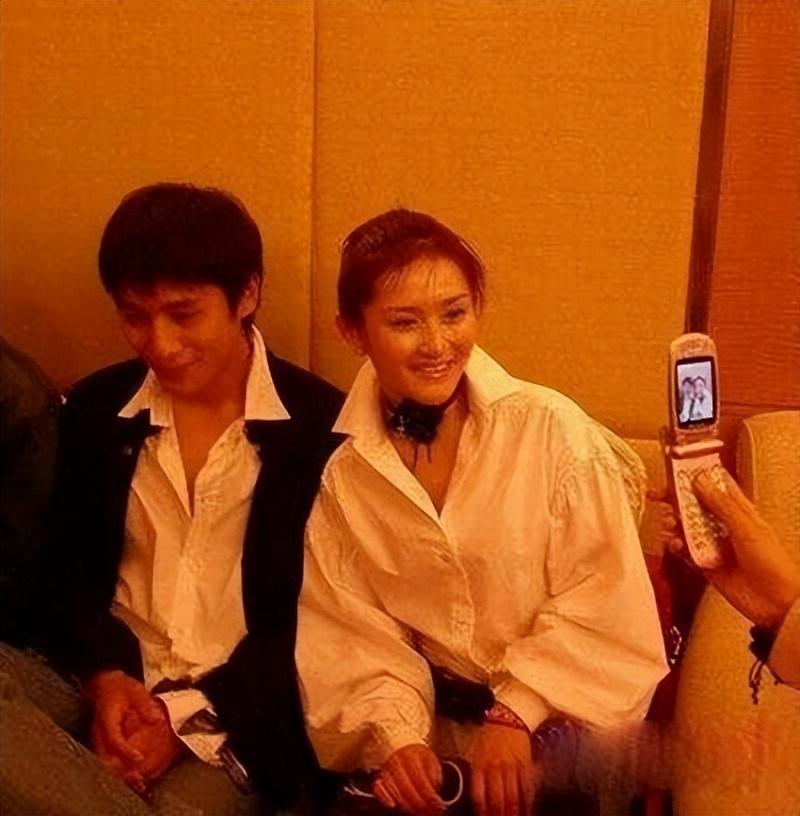 刘烨与谢娜的遗憾爱情,只差一本结婚证的两人,最终"有缘无分"