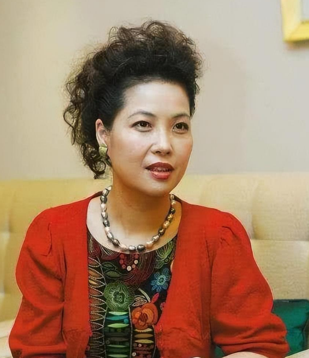 回顾辛酸的梦鸽十年已到该为儿子铺下1条路了还要托起姐姐的家