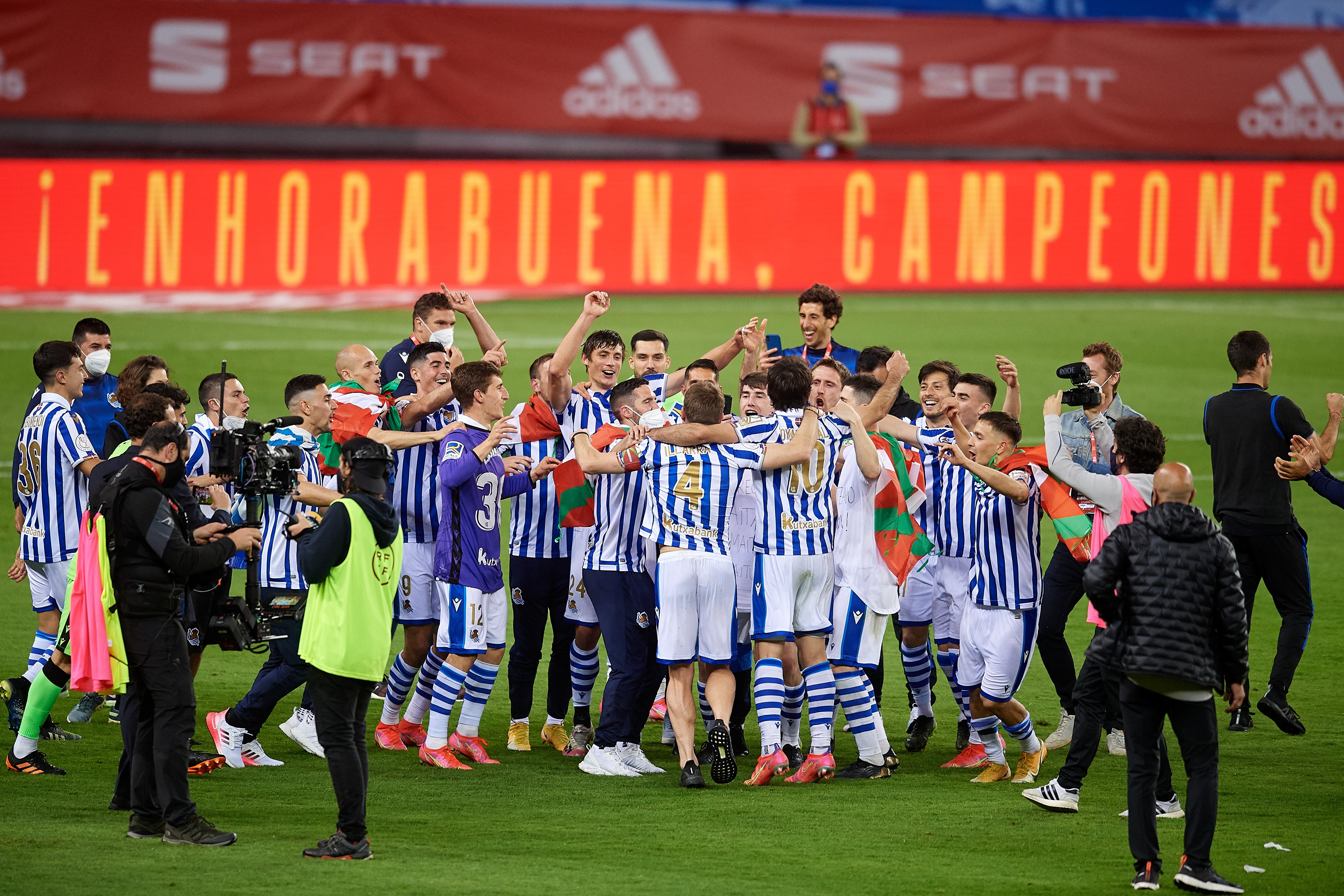 足球——国王杯:皇家社会夺得冠军