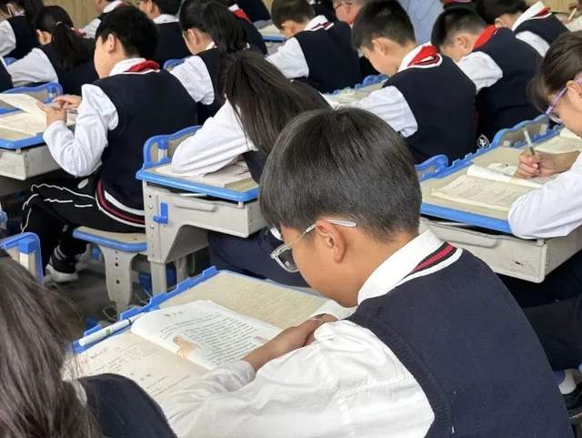 台州市椒江区实验小学举行名师工作室授牌仪式