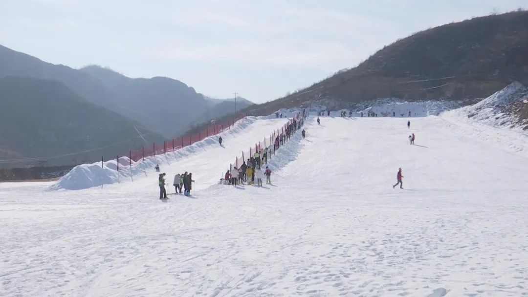 激情冬奥 相约河北|石家庄红崖谷滑雪场:释放冰雪魅力 打造冰雪运动