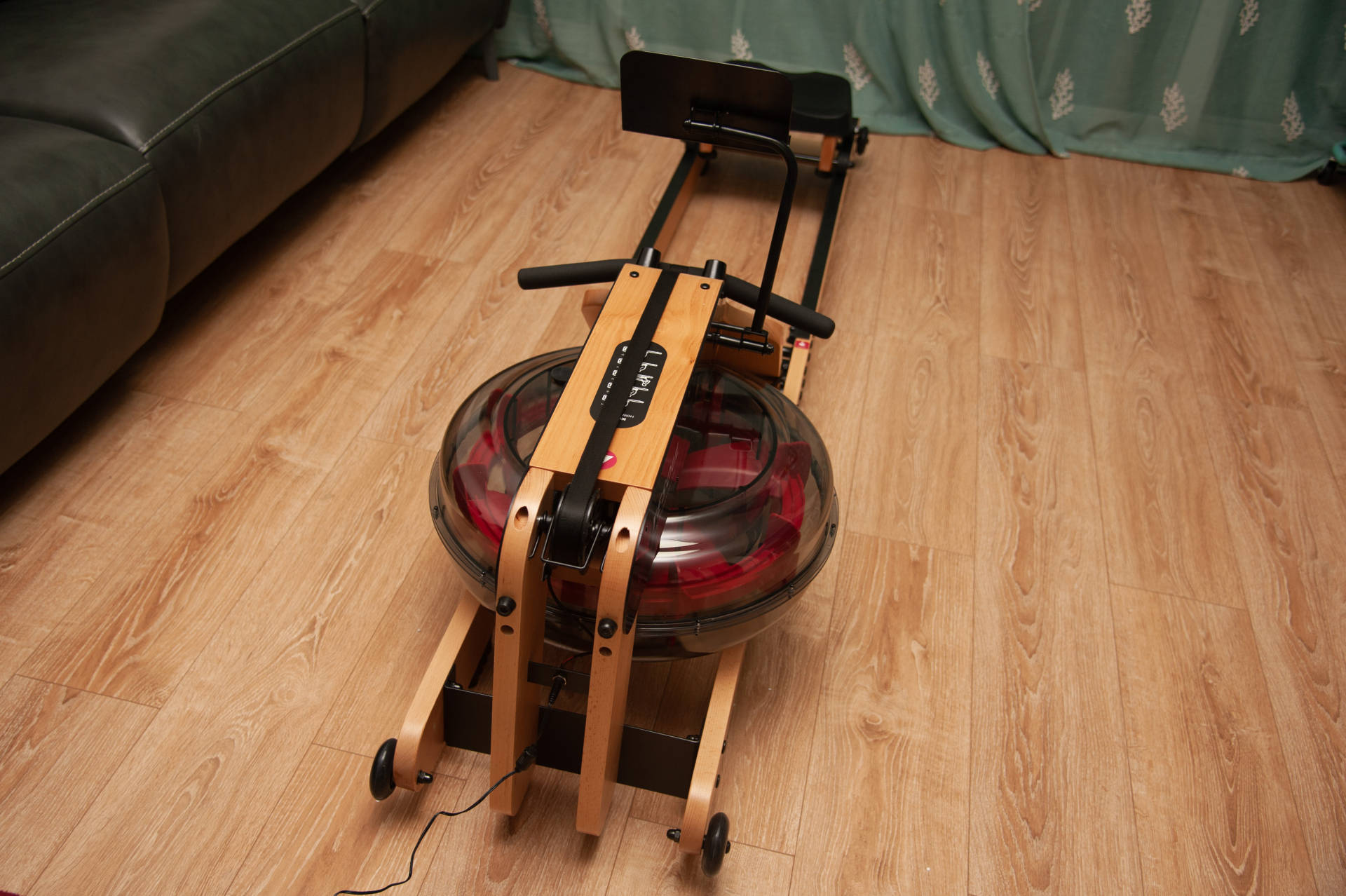 助力塑型减肥 yesoul野小兽r40s家用可折叠智能水阻划船机测评