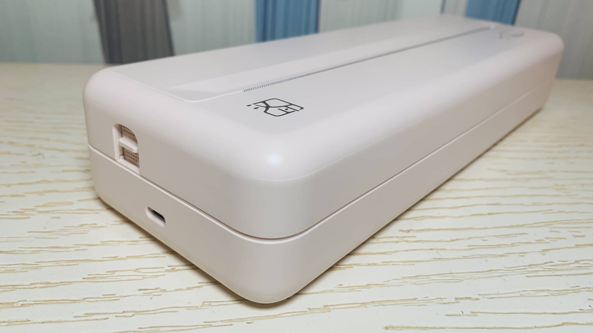 不用墨盒的便携打印机—汉印mt810家用作业打印机