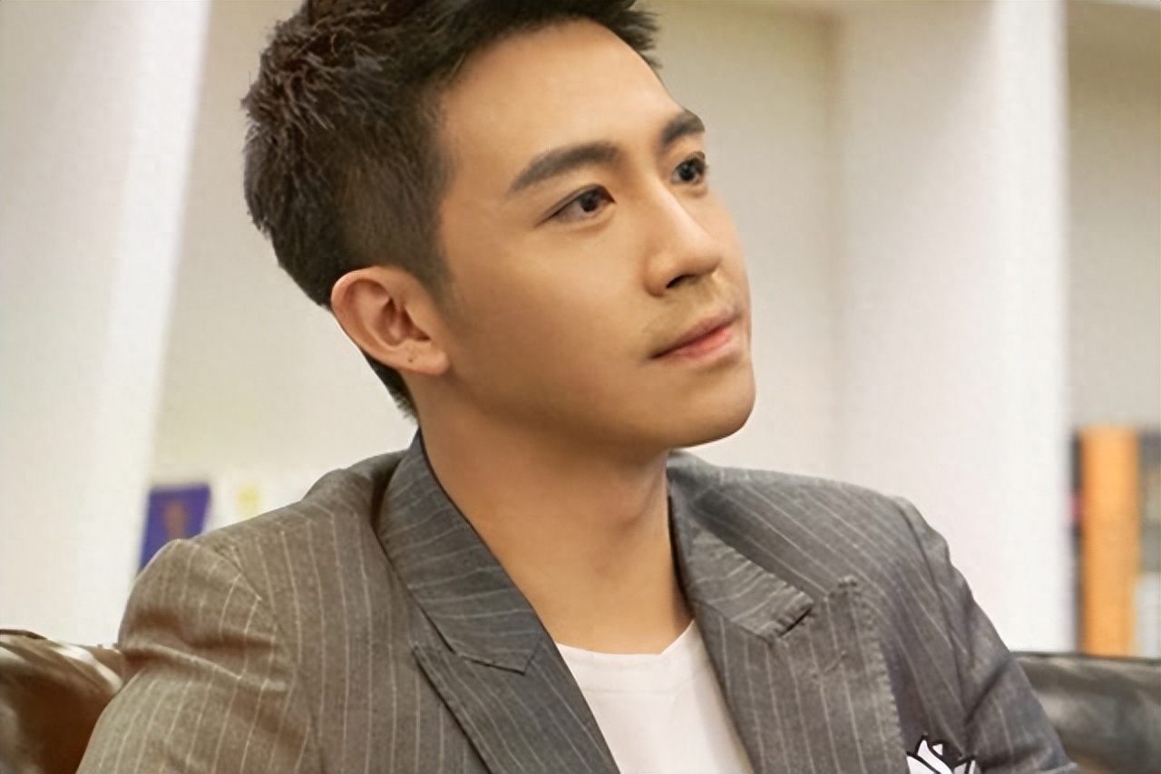 俞灏明:23岁毁容,女友抛弃,公司放弃,如今大变身,他是个狠人