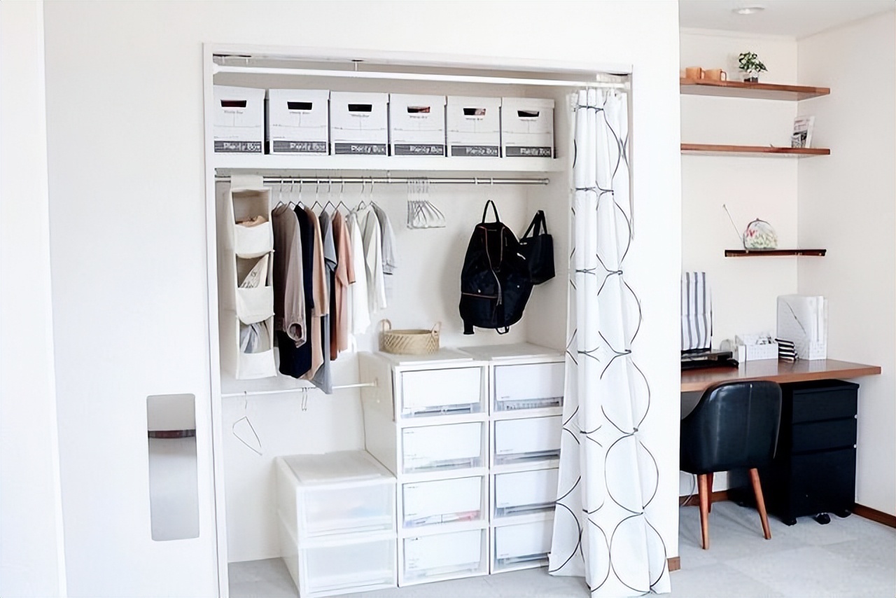 看了日本人的衣柜,才发现我们的衣柜设计并不合理,值得借鉴!