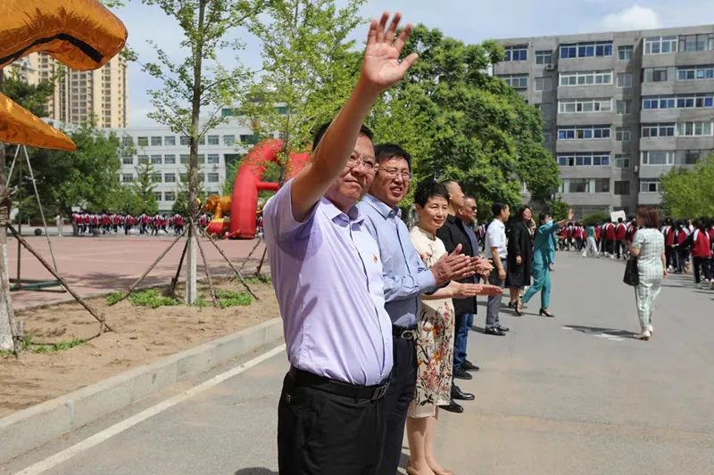 阜新市高级中学2021届高三毕业典礼