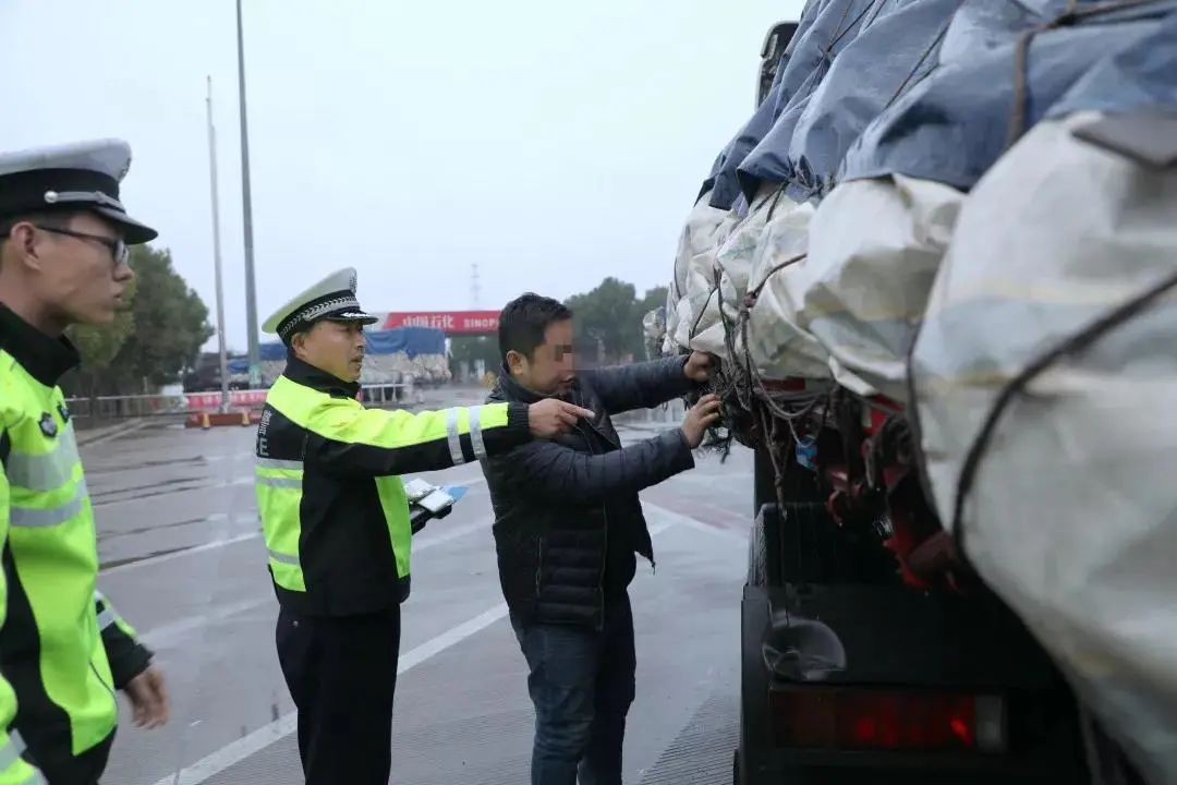 盐城警方打防管控"冬季攻势"战鼓擂!