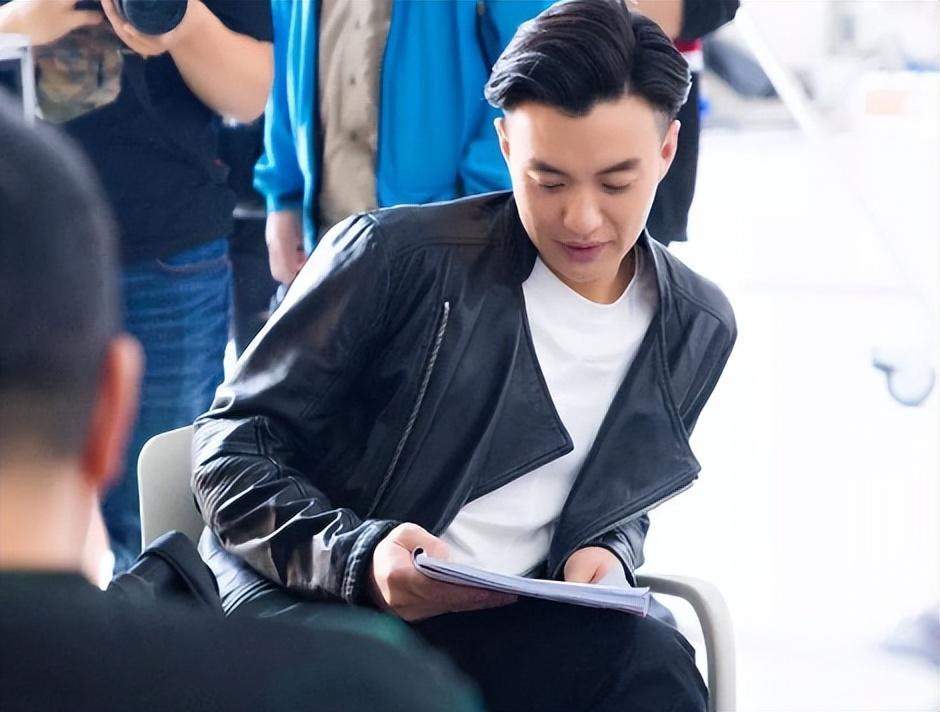 演员周一围:家世强大,母亲大校,选二婚朱丹,与张颂文相惜20年