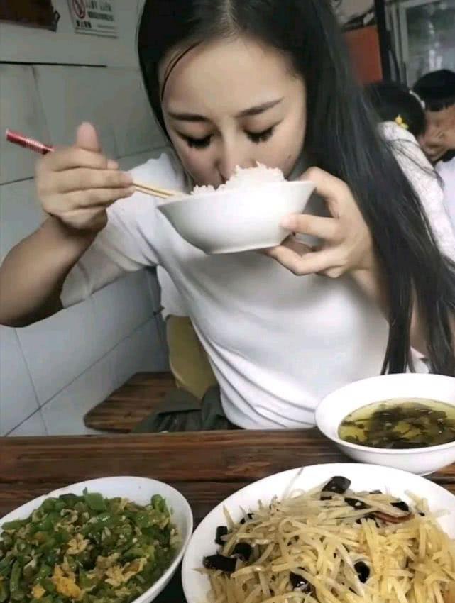 飯桌識人術:你吃飯吧唧嘴嗎?有這種吃相的人不能深交