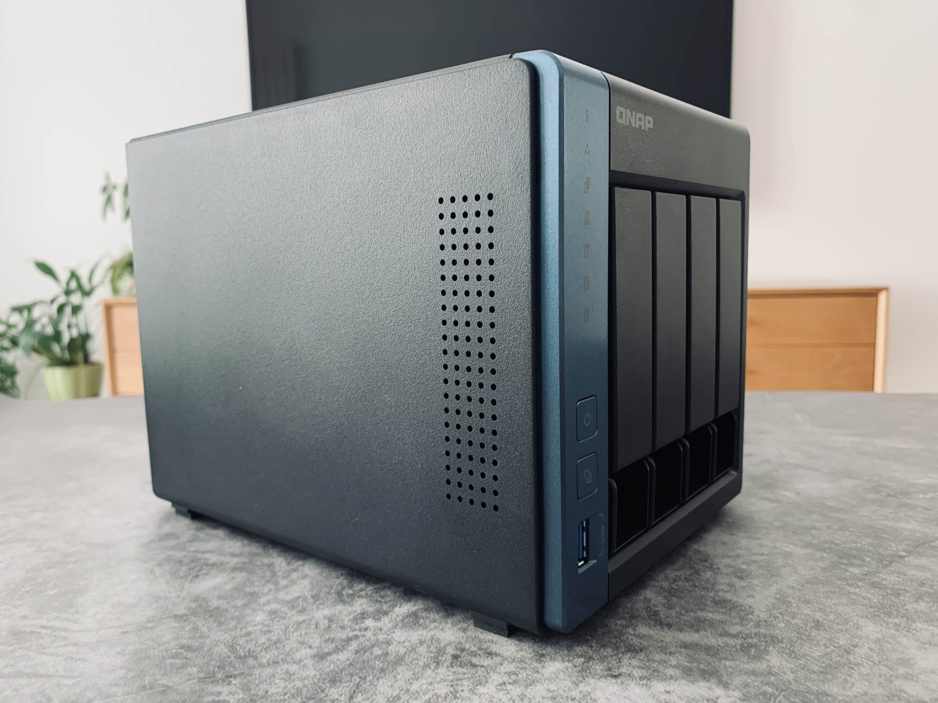 入手威联通nas,如何使用hd station和kodi实现在电视上看电影