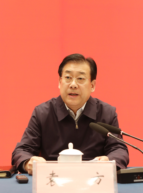 马鞍山市人民政府市长袁方通过中安在线向网友致新春祝福