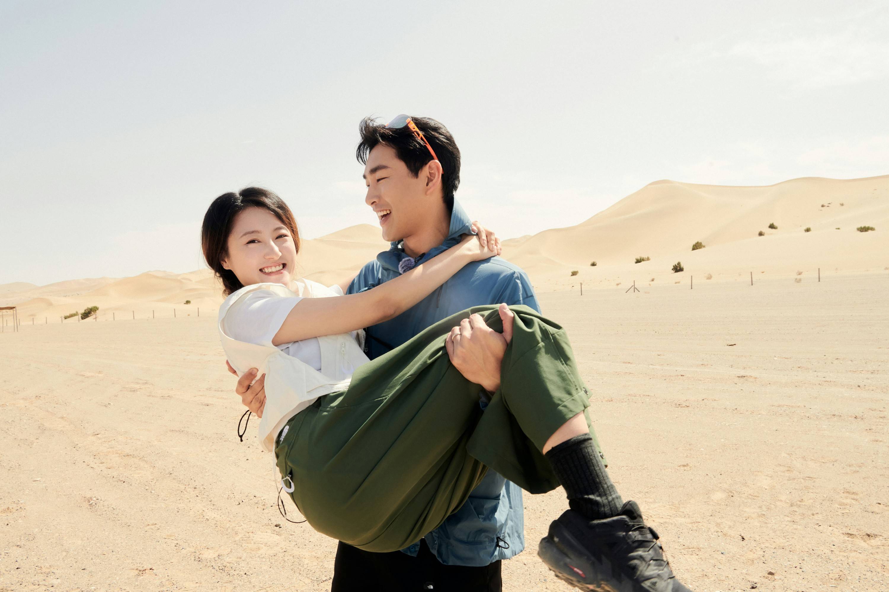 王彦霖艾佳妮夫妻综艺首秀《爱的修学旅行》默契度满分
