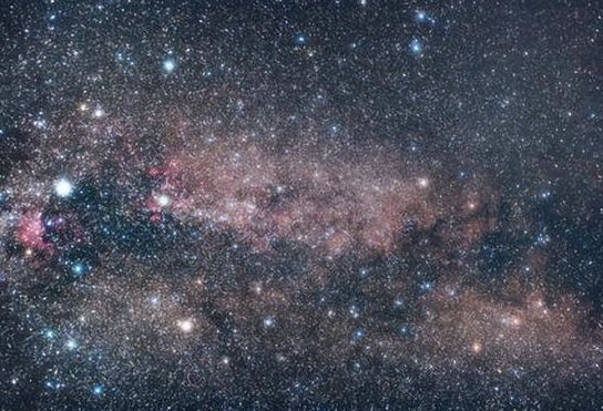 天鹅座星系发来异常信号,解密内容令科学家警觉!