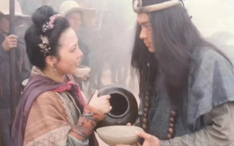《水浒传》中孙二娘开了"人肉包子店",却为何不杀三种人?