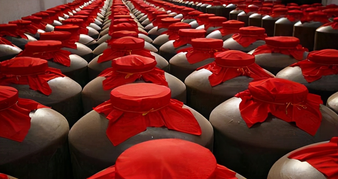 存酒是用来卖,还是留着喝?行家:两者区别很大,搞懂了才不吃亏