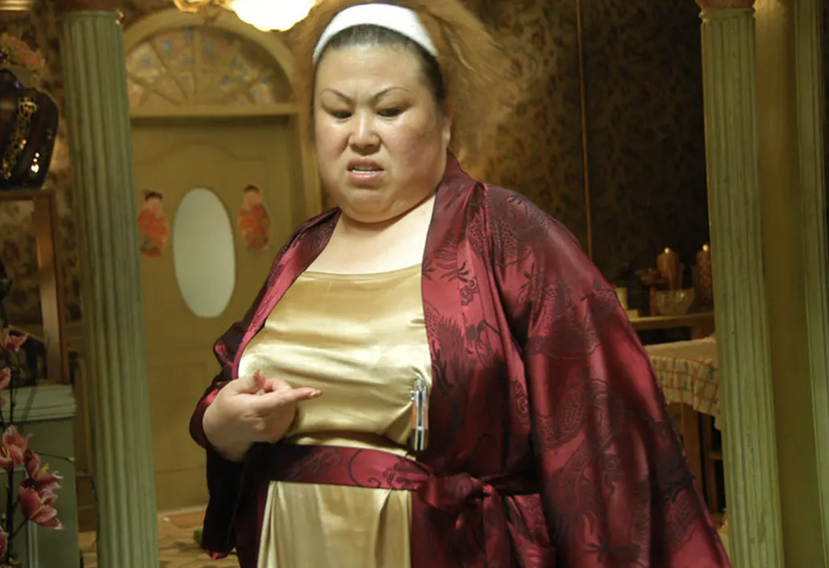 富婆专业户董立范当过瓦工被初恋骗钱58岁无人敢娶