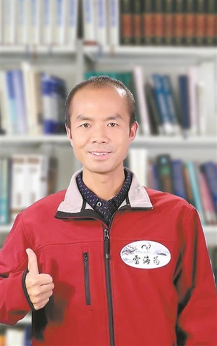 《中国诗词大会》四个冠军,只有他中专毕业,来自底层