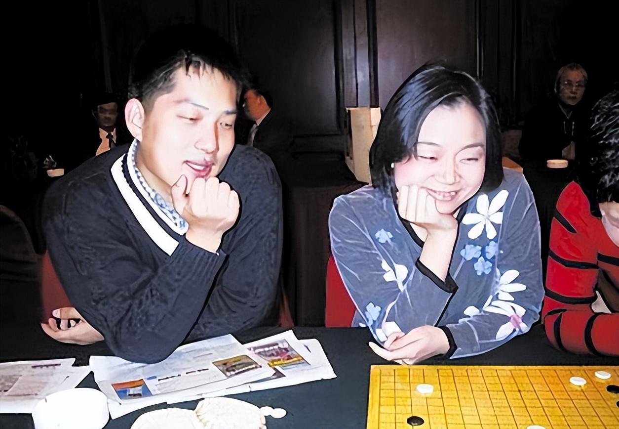 回顾围棋王子常昊不顾恩师反对娶大8岁师姑现女儿已读大学