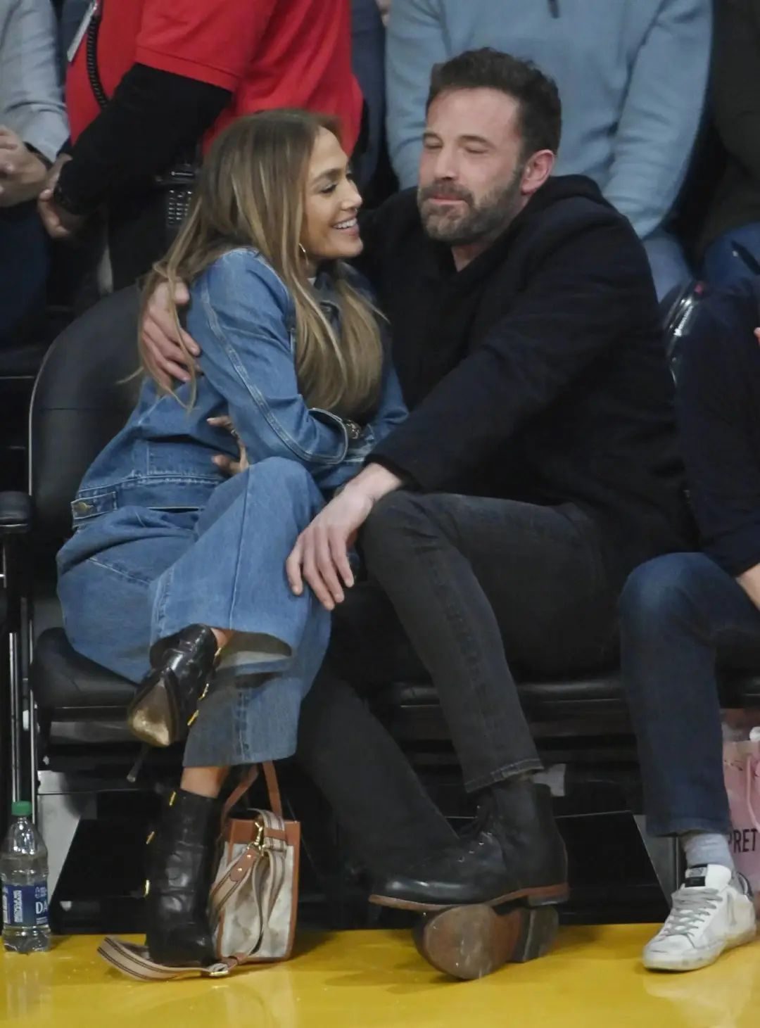 本·阿弗莱克和詹妮弗·洛佩兹终于结婚啦!曾经的好莱坞第一情侣