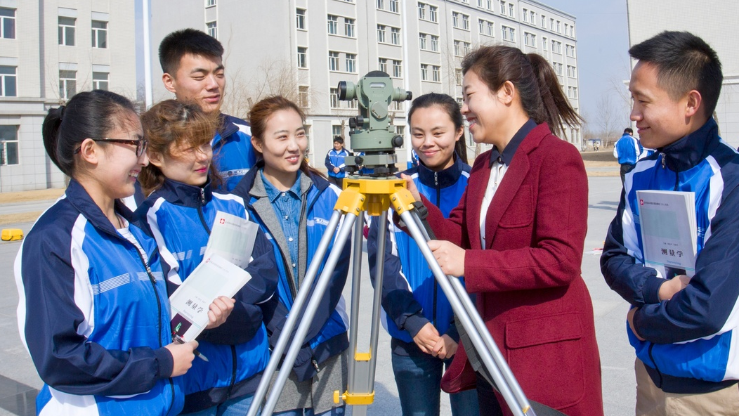 哈尔滨石油学院_东北石油大学华瑞学院_石油工程专业