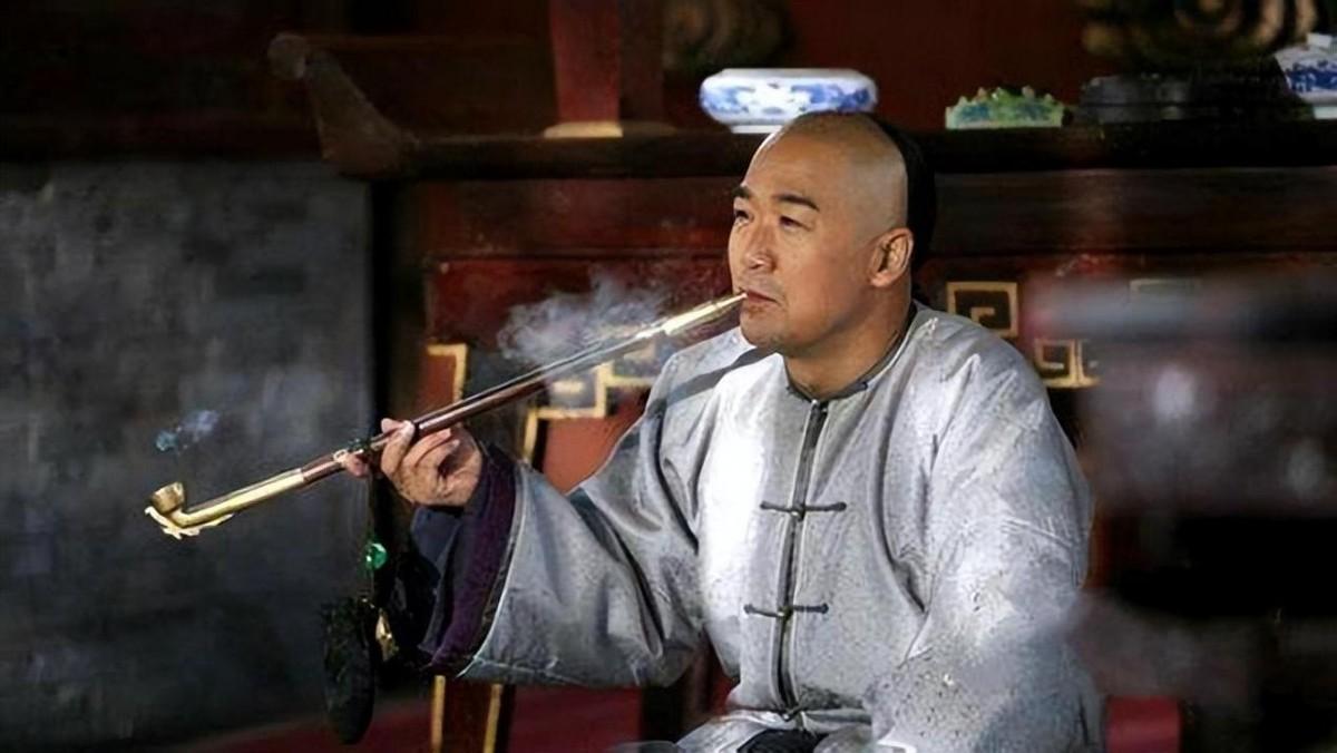 乾隆给纪晓岚一张白纸让他宣读纪晓岚一张口乾隆瞬间龙颜大悦