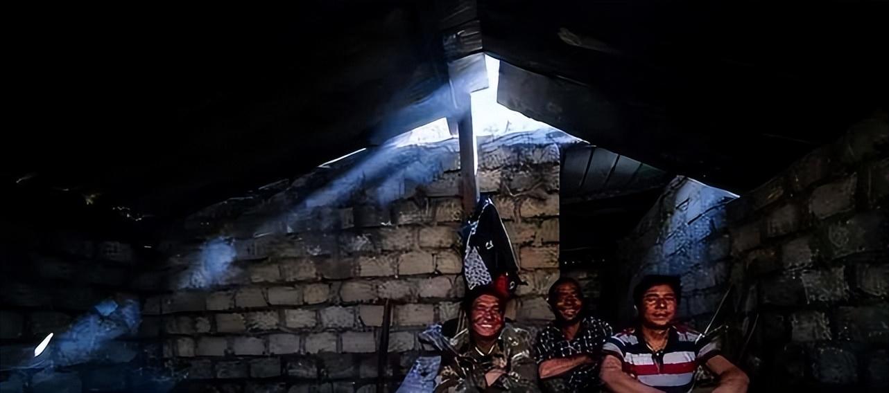 流浪200年2003年达曼人终于加入中国籍如今家家悬挂五星红旗