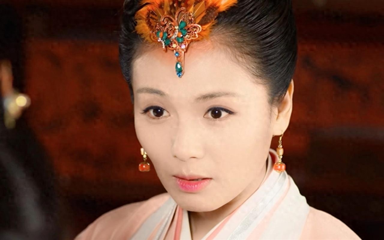 杨颖:作品只会越抠越虚