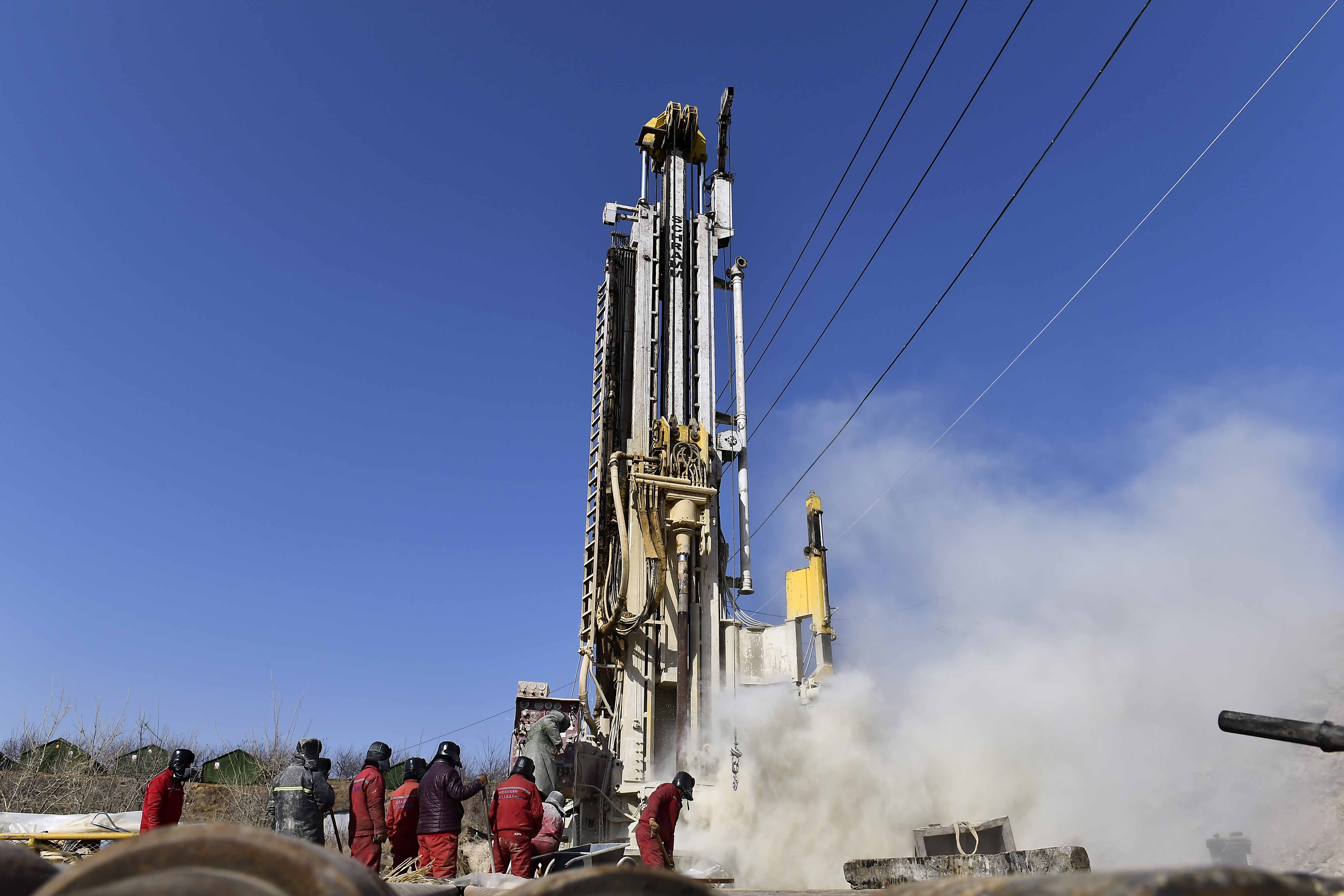 山东栖霞笏山金矿事故"3 1"总体救援方案有序推进(1)