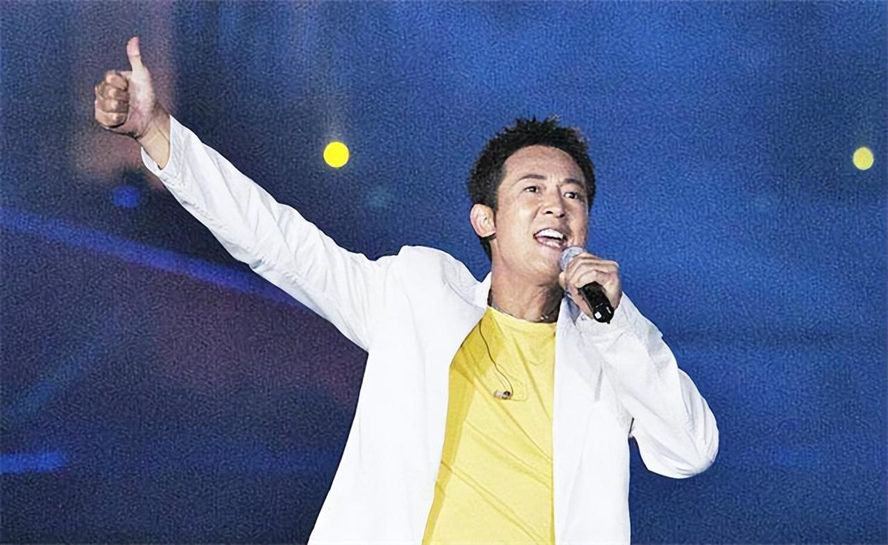 汪正正,磁性嗓音超迷人,他妻子张静宇近照,揭秘两人的感情经历