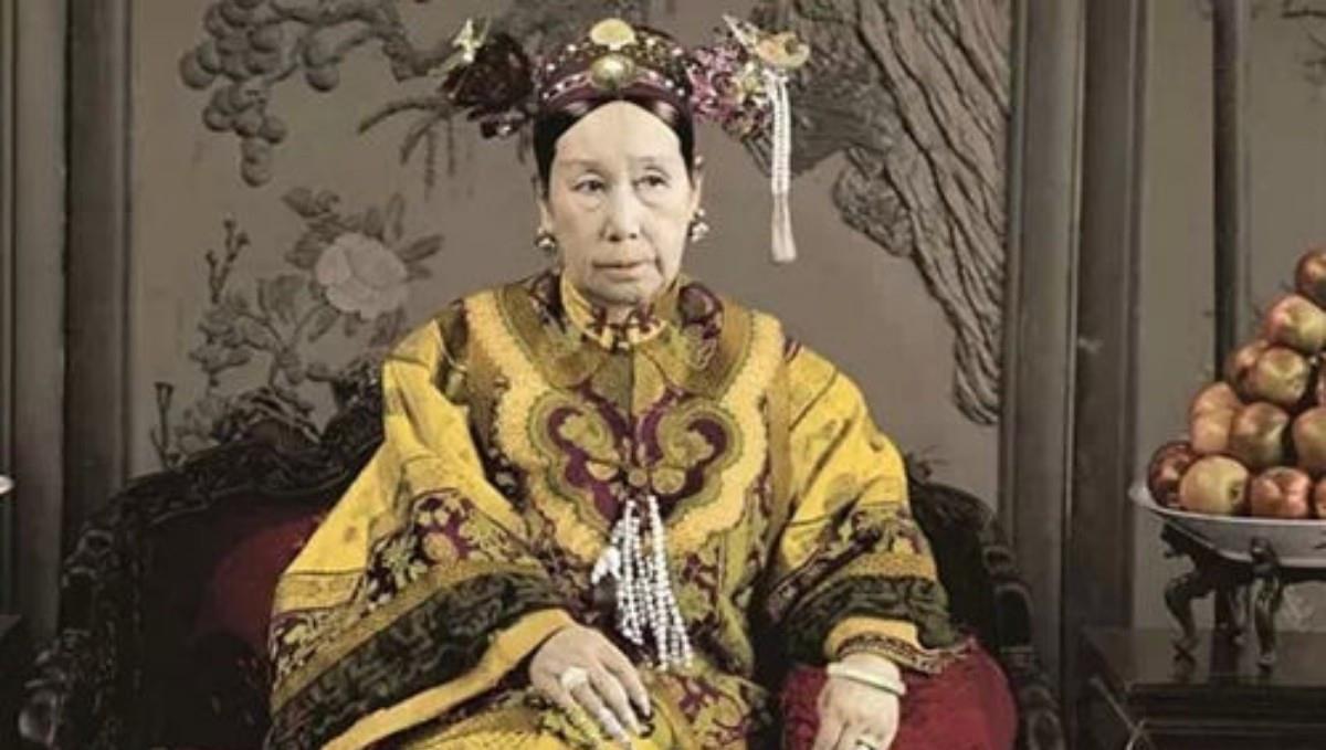 爱新觉罗肃顺:咸丰帝八大顾命大臣之一,竟落得个身首异处的下场