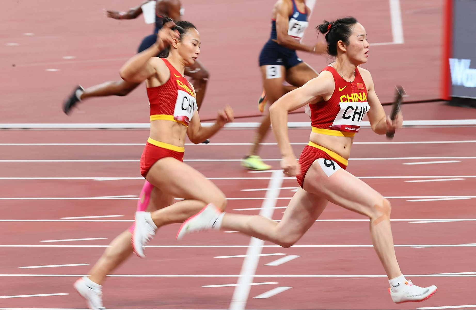 女子接力队再度登顶在2023年10月3日杭州亚运会的女子4×100米接力