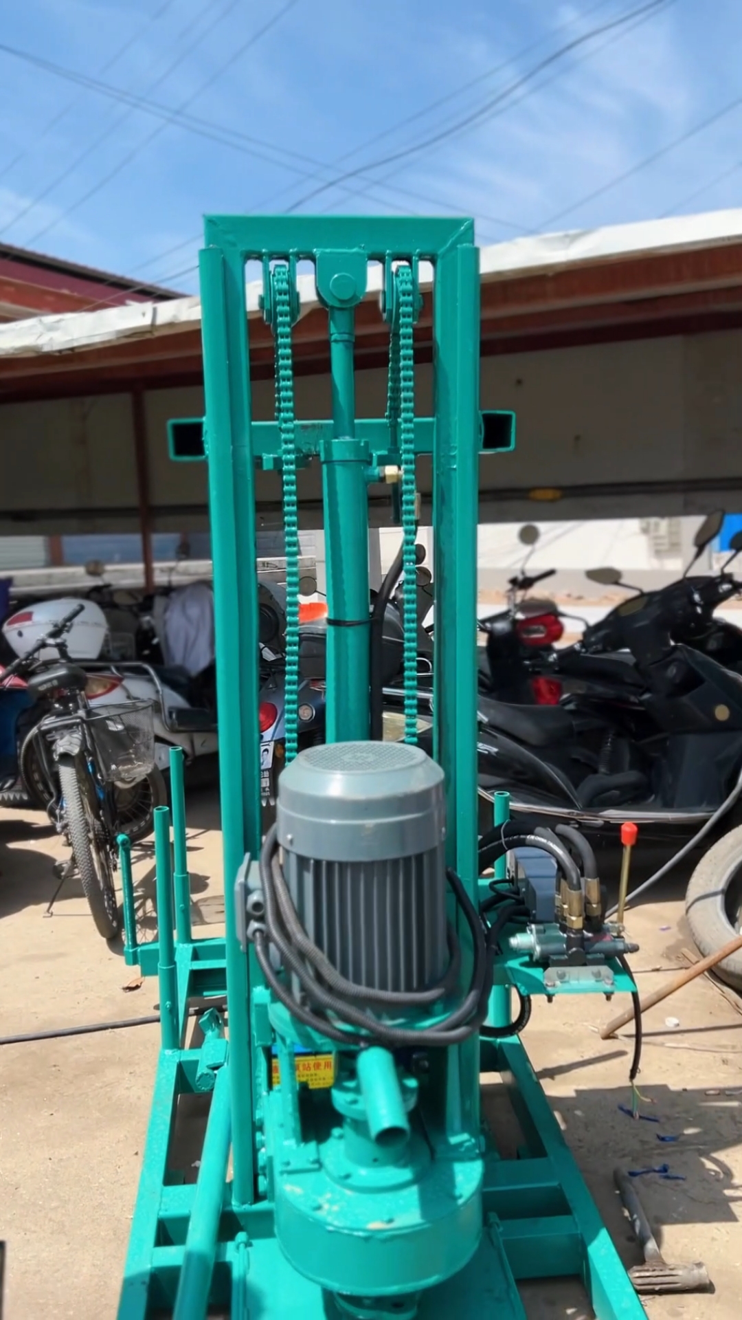 占地方小打的比较深的小型打井机,百米水井钻机